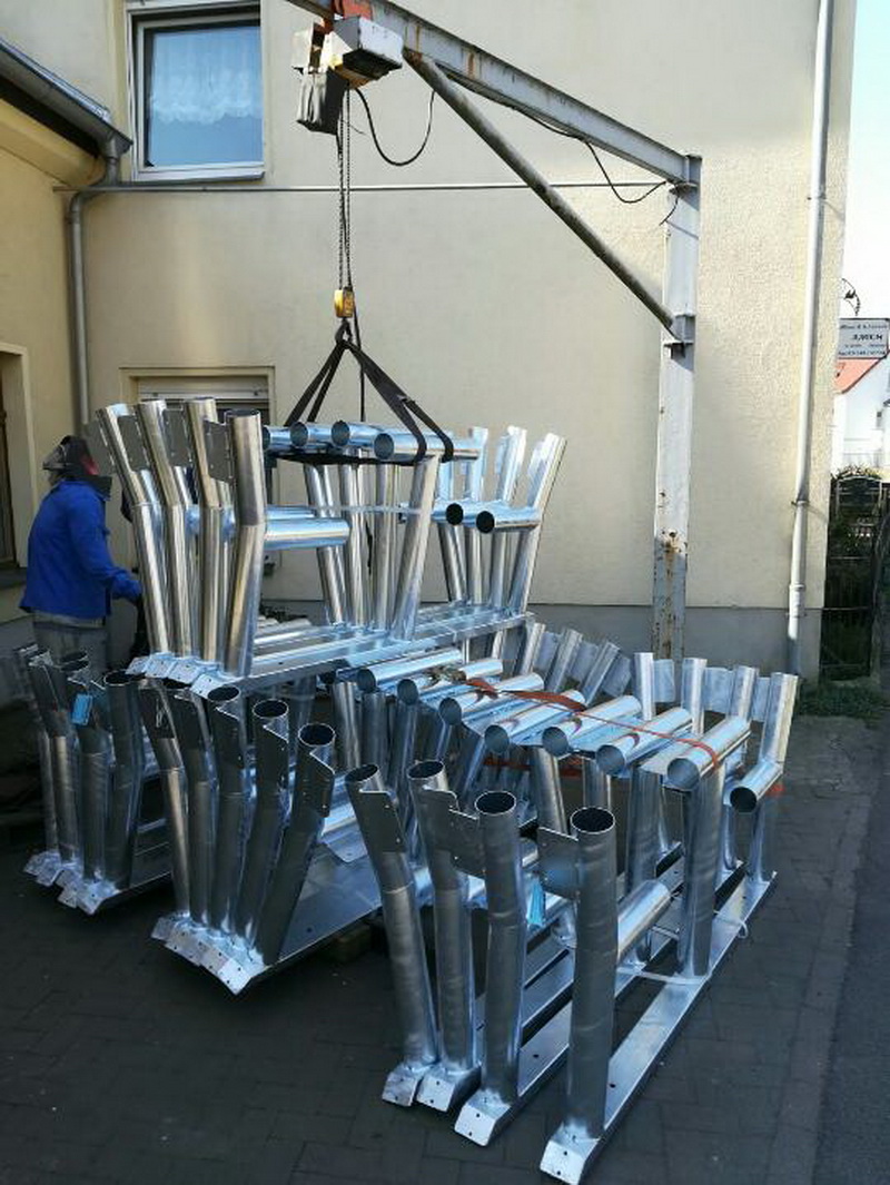 Detailaufnahme einer maßgefertigten Stahlkonstruktion